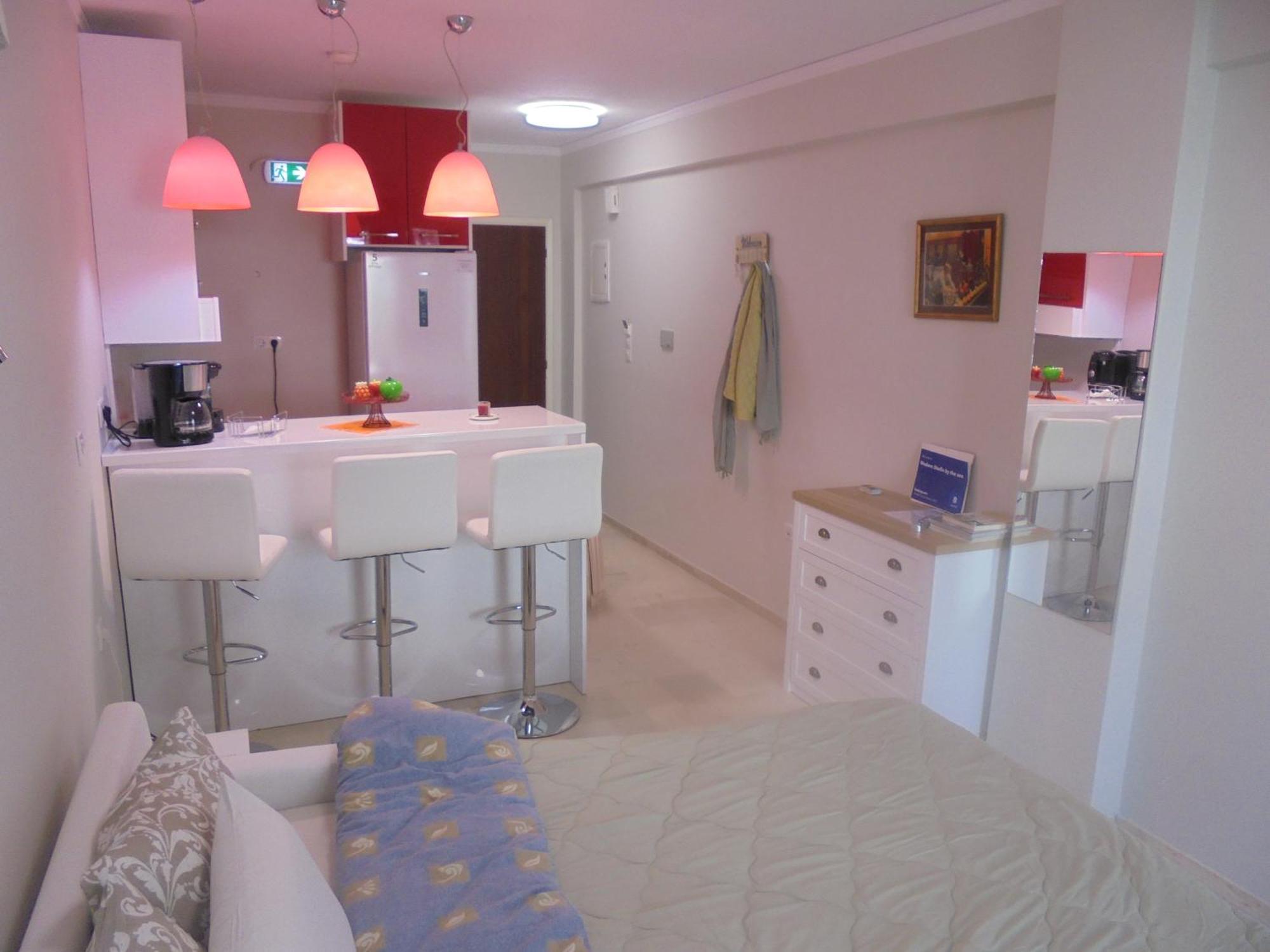 Modern Studio By The Sea Loutra Edipsou  Zewnętrze zdjęcie